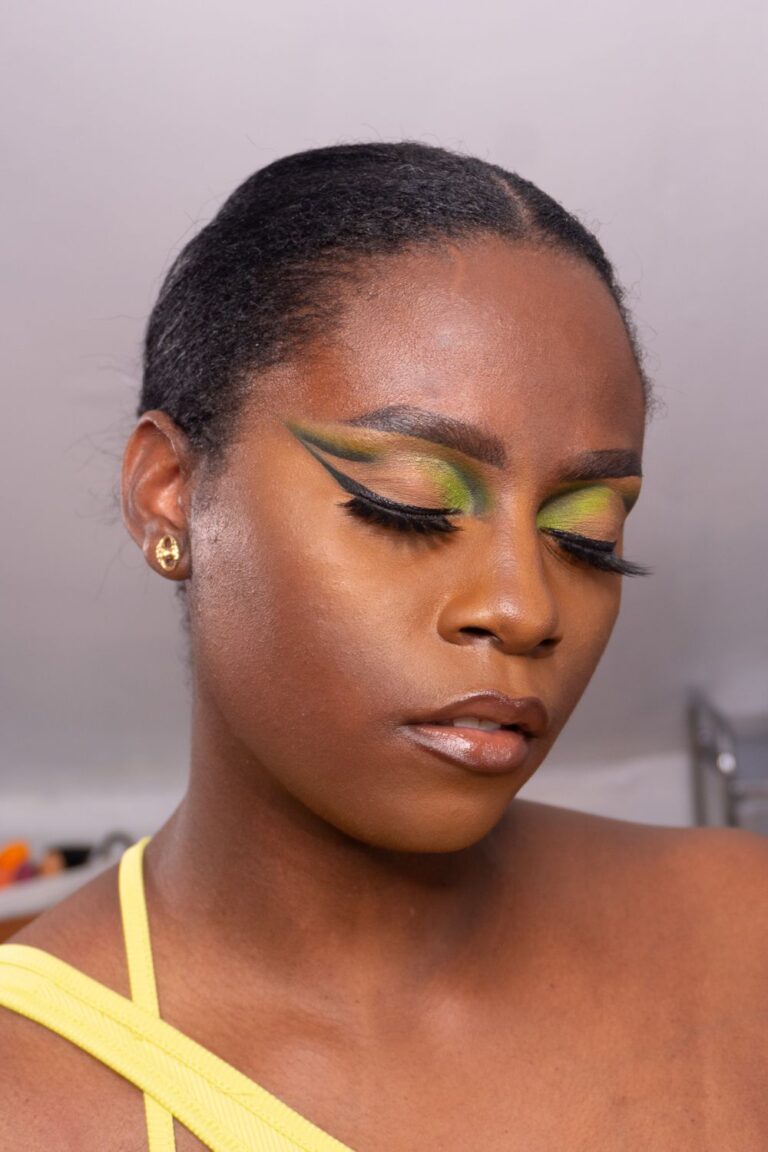 Green Eyeshadow Look Using Juvia's Place Culture Palette